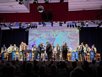 Die Akkordeonspieler der ASN